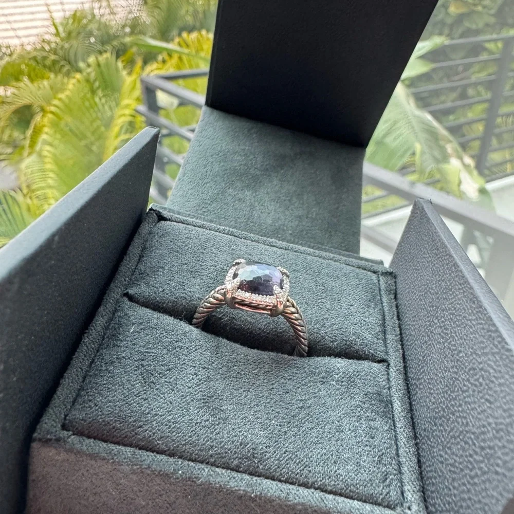 Elegant Silver Ring with Black Stone - Picture 9 of 9